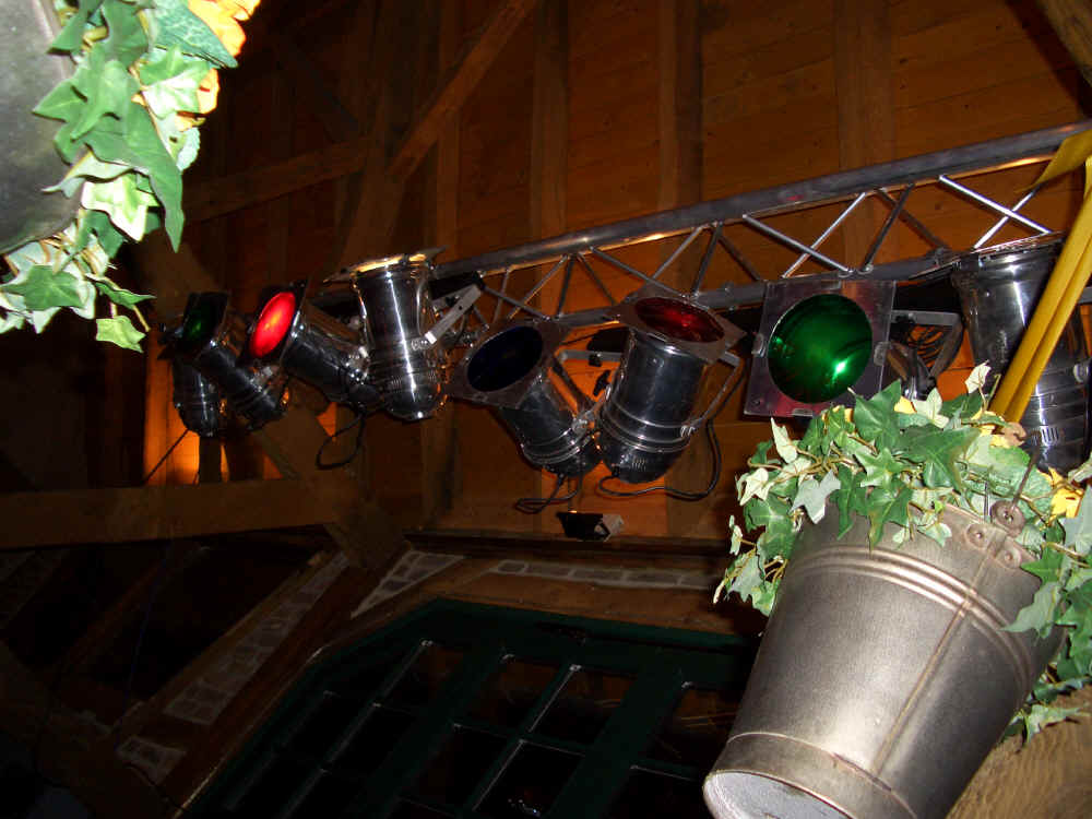 CIMG0302.JPG (2220698 Byte)